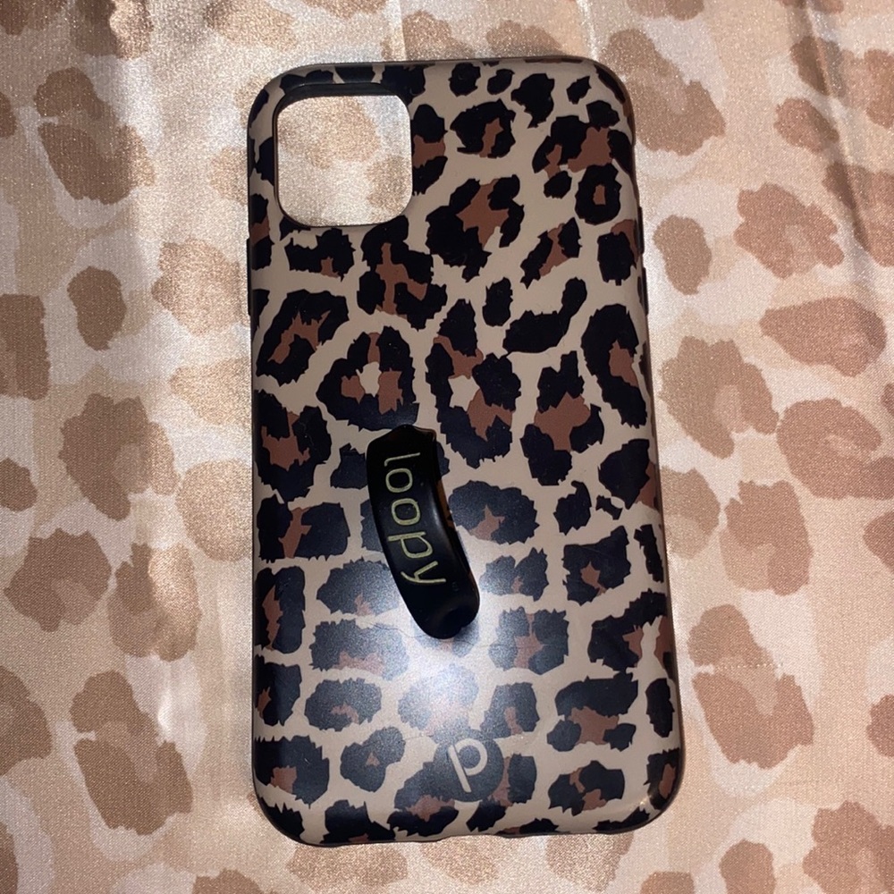 Loopy cheetah print iPhone 11 case.